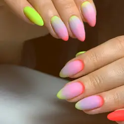 Манікюр у Віки — Київ