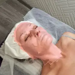Юлія Самофалова косметолог