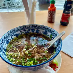 HANH cafe & market