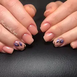 Nas Nails Room