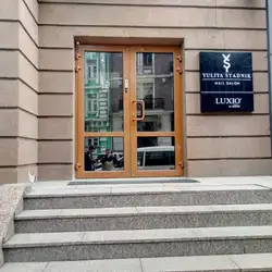 Yuliya Stadnik Nail Salon