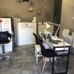 YI nail studio Yana Tabaniuk