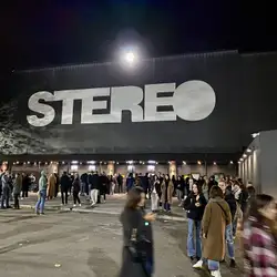 Стерео Плаза