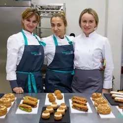 Supreme pastry school