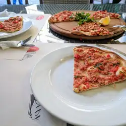 Efes Pizza — Черновцы