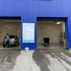 Автомийка на Ливарній