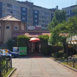 Під Вітряком — Львів