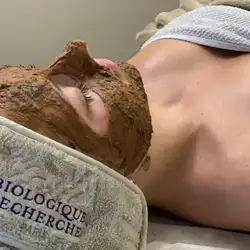 Косметолог Анастасія