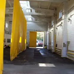 Автомийка на Бережанській