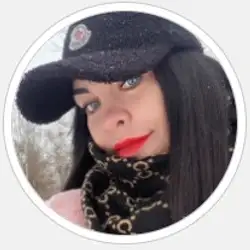 Пазин Юлія
