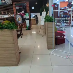 Пузата Хата
