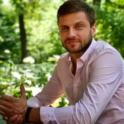 Пластичний хірург Денис Юрченко