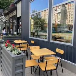 BUREK / БУРЕК - чебуреки та пиво у Львові