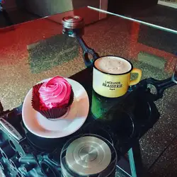 V8 Cafe — Киев