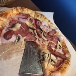 Fan Pizza