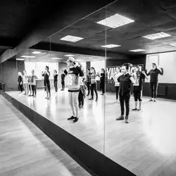 Школа танців Freeway Dance centre