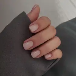 Любий, я на манікюрі