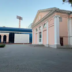 Culture and leisure center