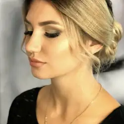 Анна Новікова
