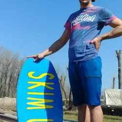 Тренер по скімбордингу Павло Бєліков