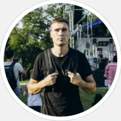 Репортажний фотограф Данііл Коломієць