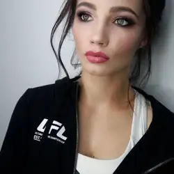 Анна Логвинова