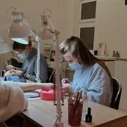 Nelie Nails