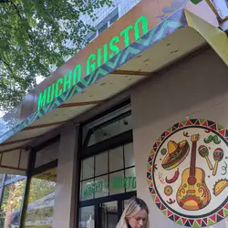 Mucho gusto — Житомир