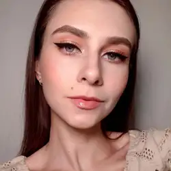 Юля Колесниченко Візажист