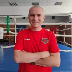 Тренер з боксу Дмитро Штанагей