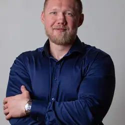 Тренер з фітнесу, самооборони, стрільби Ігор Бабенко - Лесі Українки