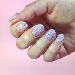 An Koval nails