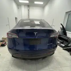 Tesla service center