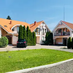 У Аніти — Ужгород