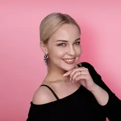 Beauty academy Katerina Cox