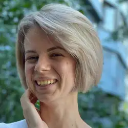 Олена Котеньова