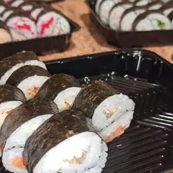 Доставка суши Rolls-Rolls
