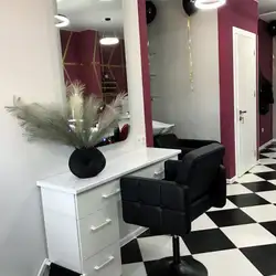 VR Beauty Salon