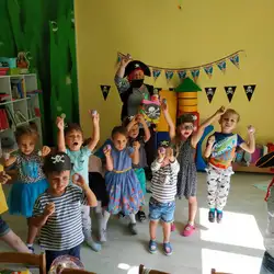 Перша дитяча академія - Героїв Оборони