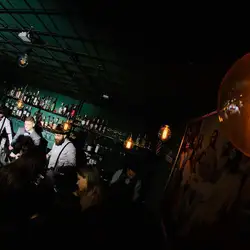 Bar 8
