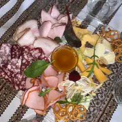 Кафе "Три Куми" — Київ