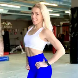 Олена Ляхова