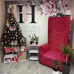 Beauty hall