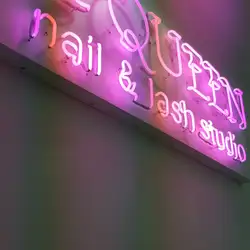 Be Queen nail & lash studio