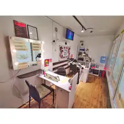 Nail studio