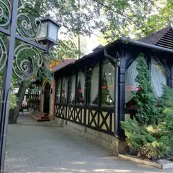 Паркова Вежа — Чернівці