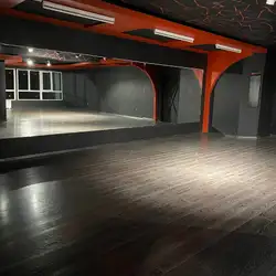 D-Line Dance Studio