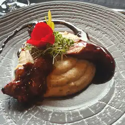 Negorkiy, restaurant & bar