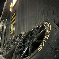 SuperWheels - Сирецька
