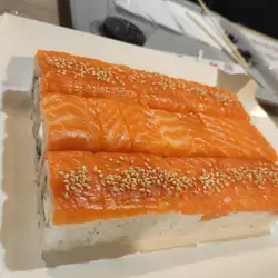 VANMO SUSHI / ВАНМО СУШІ - ТРОЄЩИНА — Київ